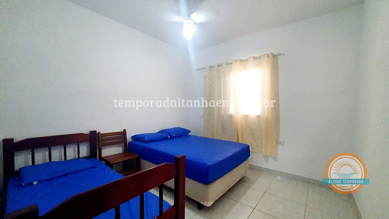 Casa em condomínio na praia com piscina e churrasqueira