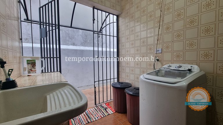 Casa térrea, confortável, piscina, churrasqueira, 4 quartos