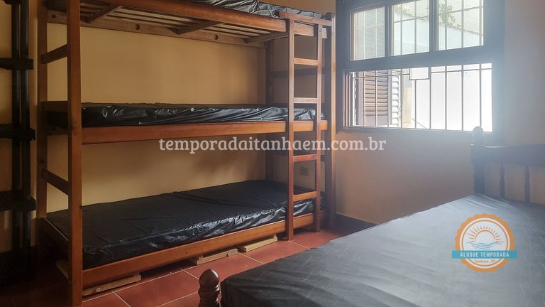 Casa térrea, confortável, piscina, churrasqueira, 4 quartos