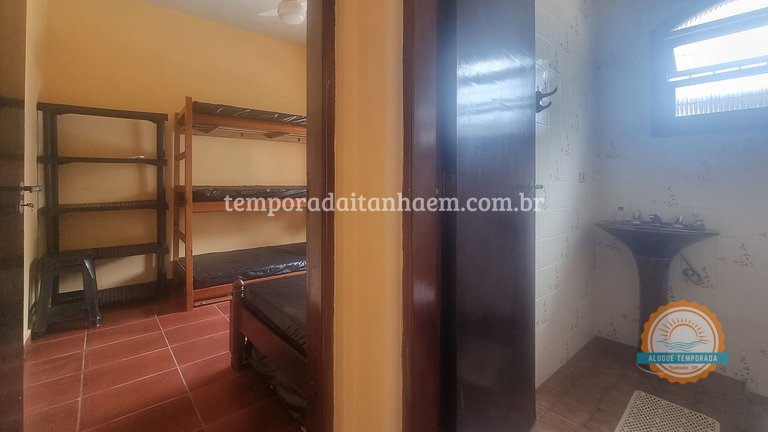 Casa térrea, confortável, piscina, churrasqueira, 4 quartos