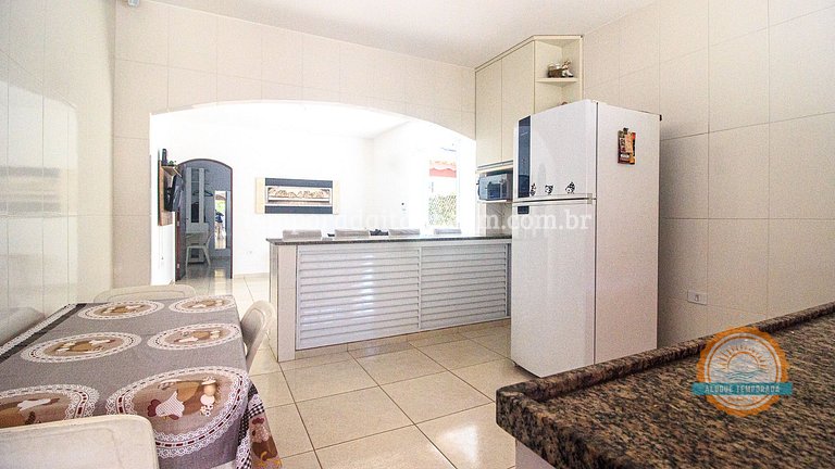 Piscina, Ar condicionado, Churrasqueira, 4dorm