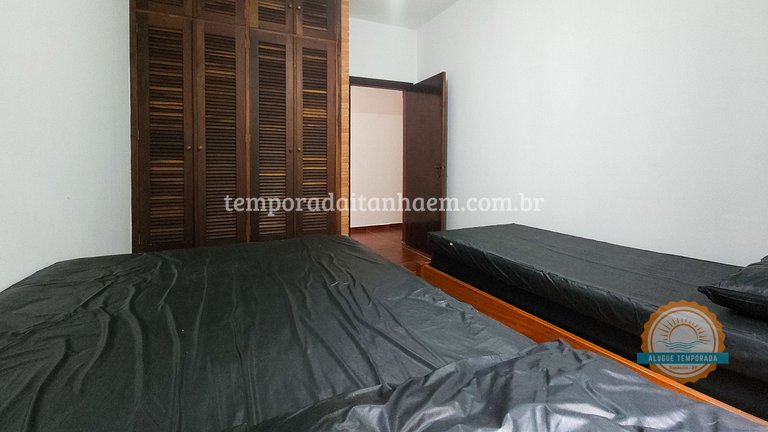 Casa térrea, confortável, piscina, churrasqueira, 4 quartos