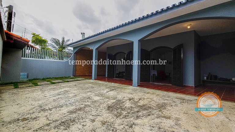 Casa térrea, confortável, piscina, churrasqueira, 4 quartos