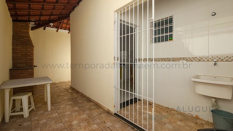 Piscina privativa, churrasqueira, 2 quartos