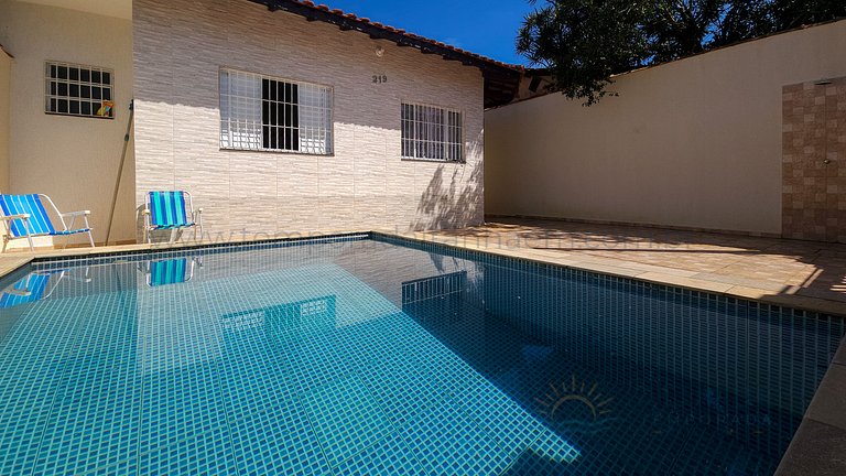 Piscina privativa, churrasqueira, 2 quartos